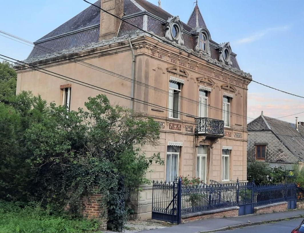 Le Petit Chateau Saint-Michel  Exterior foto